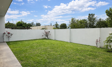 Casa en Olivos Residencial en venta