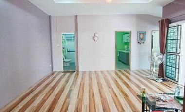 ขายบ้านแฝด หมู่บ้านญาดาพรหมมา1 บางปะกง ฉะเชิงเทรา