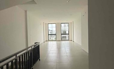 Ruko Harvard Disewakan 3 Lantai