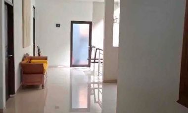 jual rumah bagus, komplex elite  Istana Kawaluyaan buah batu bandung