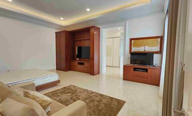 DIJUAL RUMAH SUPER MEWAH SIAP HUNI DI KEMANG JAKARTA SELATAN