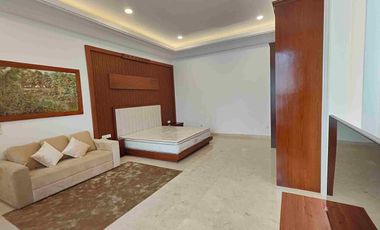 DIJUAL RUMAH SUPER MEWAH SIAP HUNI DI KEMANG JAKARTA SELATAN