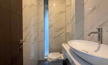 Rumah 3 Lantai Siap Huni Termewah di Andara Cilandak Jakarta Selatan.