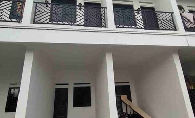 rumah 2 lantai murah dekat Polsek Kramat jati jakarta timur