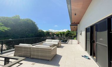 Fully Furnished 5 Bedroom 5BR House and Lot at South Bay Gardens, BF Homes, Parañaque City