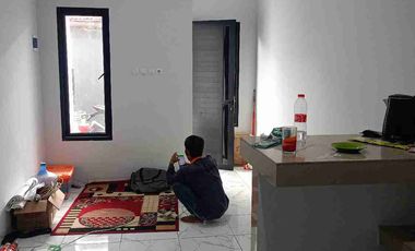 rumah akses motor dekat ke tb simatupang di condet