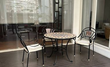 DISEWAKAN RUMAH CITRALAND TERDEPAN 2 Lantai Semi Furnish