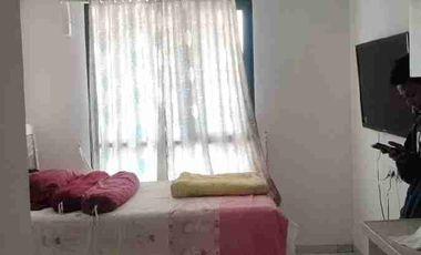 DISEWAKAN PERTAHUN APARTEMEN STUDIO