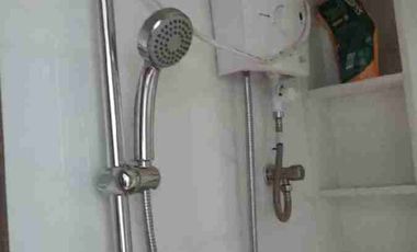 DISEWAKAN PERTAHUN APARTEMEN STUDIO