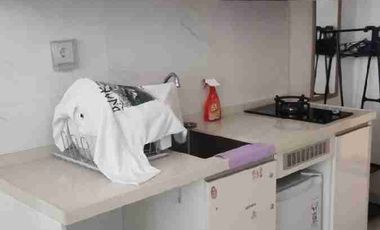 DISEWAKAN PERTAHUN APARTEMEN STUDIO