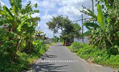 Gudang Rangka Baja Dan Kantoran Tanah Luas Strategis Di JL. Godean km 8