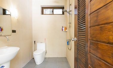 7 bed Lakeside Pool Villa 11 rai Nong Khon Ubon