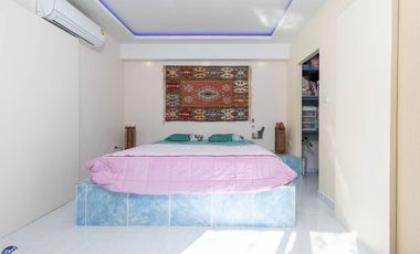 7 bed Lakeside Pool Villa 11 rai Nong Khon Ubon