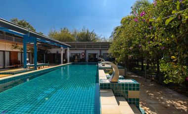 7 bed Lakeside Pool Villa 11 rai Nong Khon Ubon