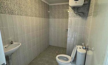 🏢 Apartemen Puncak Dharmahusada 2BR – Pool View, Siap Huni