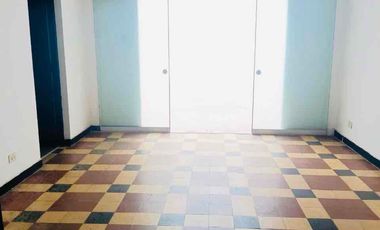 ALQUILÓ CASA EN SAN ISIDRO  EXCELENTE ZONA .