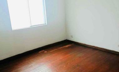 ALQUILÓ CASA EN SAN ISIDRO  EXCELENTE ZONA .