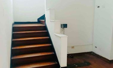 ALQUILÓ CASA EN SAN ISIDRO  EXCELENTE ZONA .