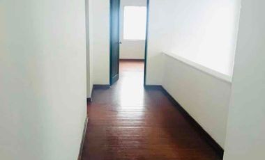 ALQUILÓ CASA EN SAN ISIDRO  EXCELENTE ZONA .
