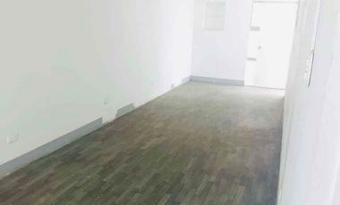 ALQUILÓ CASA EN SAN ISIDRO  EXCELENTE ZONA .
