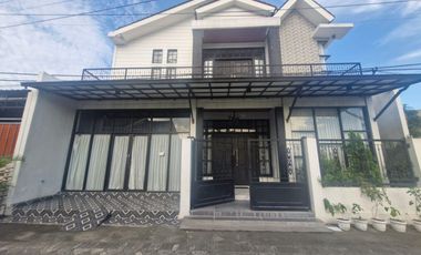 Dijual Rumah HOOK 2 Lantai Siap Huni Di Perum Griya Kencana Menganti Gresik