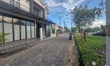 Dijual Rumah HOOK 2 Lantai Siap Huni Di Perum Griya Kencana Menganti Gresik