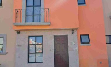 Casa amueblada con Aires acondicionados, fraccionamiento zirandaro, san miguel de allende