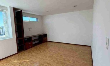 Renta de Casa Lomas de Angelopolis lll