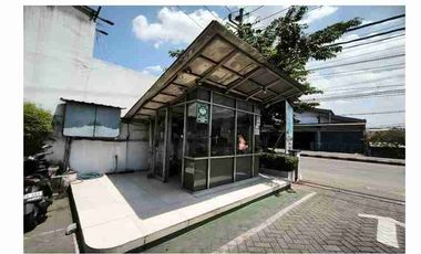 Dijual via lelang showroom Toyota di rayaTaman Sidoarjo