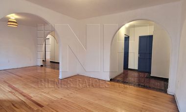 DEPARTAMENTO EN CASA COLONIA NARVARTE PONIENTE