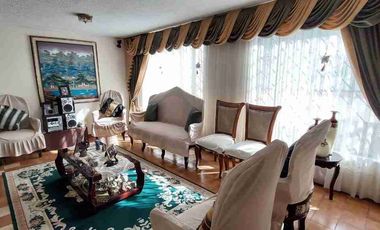 Casa esquinera de venta, La Vicentina, San Pablo. 6 hab., 4 garajes