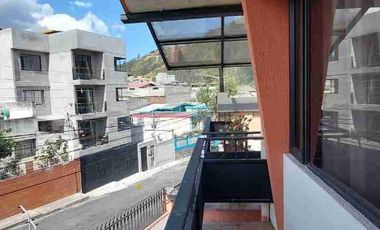 Casa esquinera de venta, La Vicentina, San Pablo. 6 hab., 4 garajes