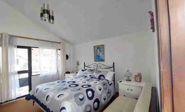 Casa esquinera de venta, La Vicentina, San Pablo. 6 hab., 4 garajes