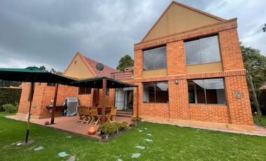 ARRIENDO EXCELENTE CASA CAJICA CUNDINAMARCA COLOMBIA.