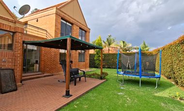 ARRIENDO EXCELENTE CASA CAJICA CUNDINAMARCA COLOMBIA.