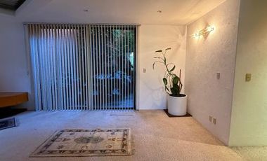 RENTA CASA EN CONDOMINIO EN BOSQUE DE LAS LOMAS