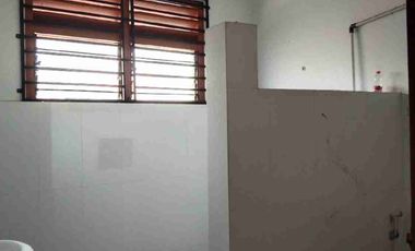 DISEWAKAN LAHAN & BANGUNAN Ex. CAR BODY PAINTING DI KEBAYORAN LAMA JAKSEL