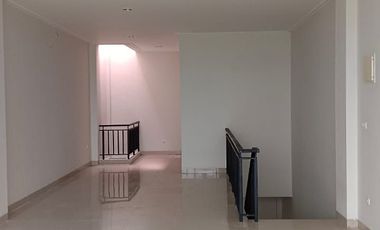 Dijual dan Disewa Cepat ruko 4 lantai di golf island PIK lokasi strategis