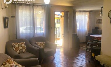 Linda Casa en venta en Condominio. Peñalolén.