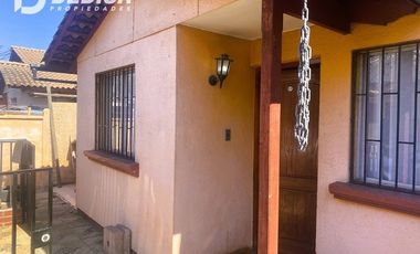 Linda Casa en venta en Condominio. Peñalolén.