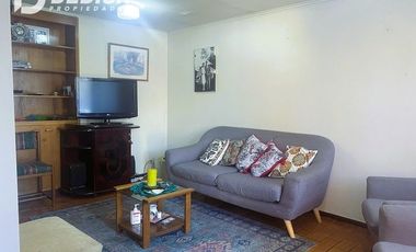 Linda Casa en venta en Condominio. Peñalolén.