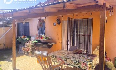 Linda Casa en venta en Condominio. Peñalolén.