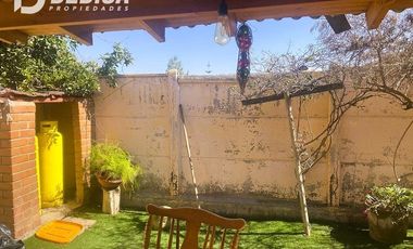 Linda Casa en venta en Condominio. Peñalolén.