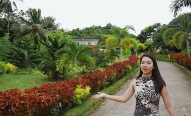 Luxury 15 Bedrooms Grand Farmhouse with Pool in Countryside Danao City