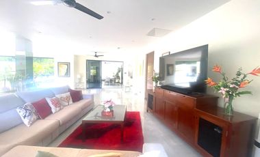 Luxury 15 Bedrooms Grand Farmhouse with Pool in Countryside Danao City
