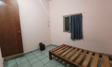 CUARTO EN RENTA, A PASOS DE AV. MICHOACAN