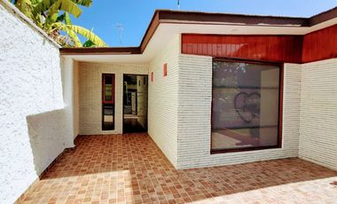 SE VENDEN 5 CONSULTORIOS EN ZONA NORTE ORIENTE FRACCIONAMIENTO LAS PALMAS