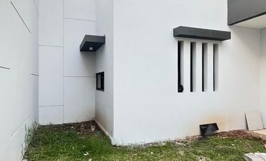 Disewa Rumah 2 Lantai di Kuningan Village PIK Ukuran 10x20