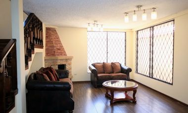Casa en Venta – Sector Las Pencas, Cuenca