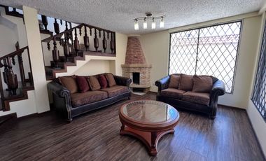 Casa en Venta – Sector Las Pencas, Cuenca